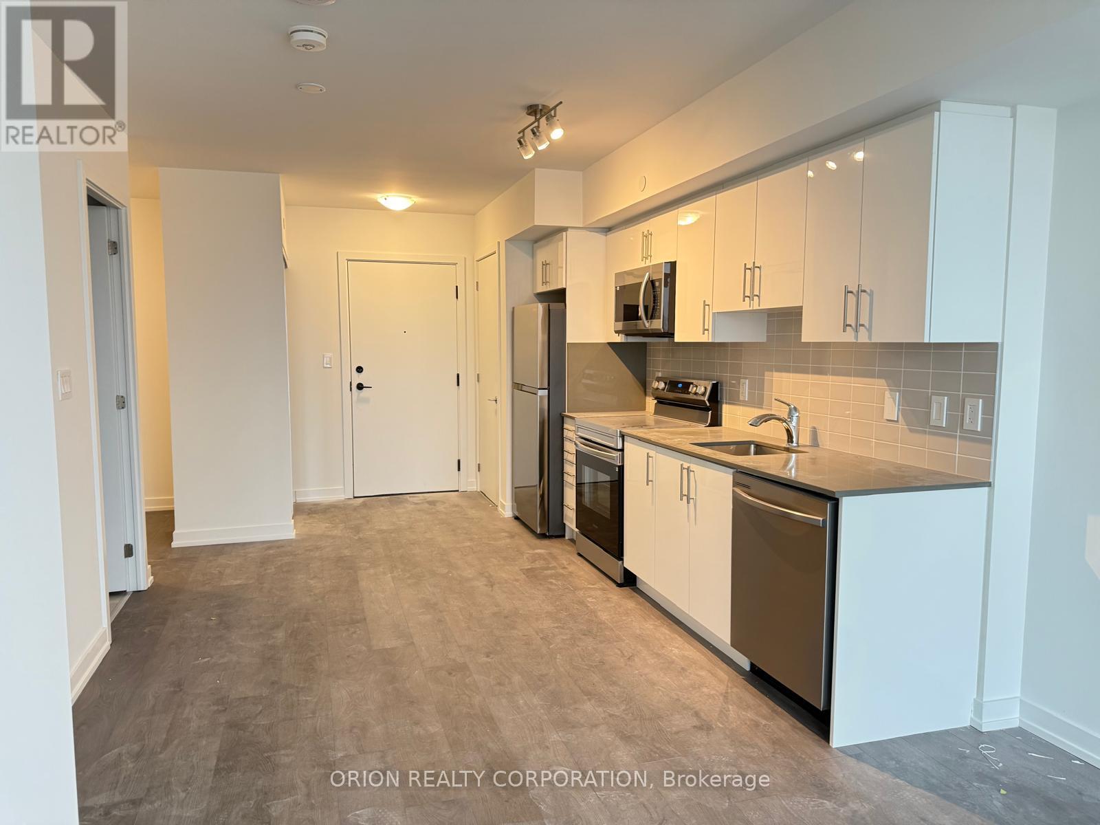 513 - 556 Marlee Avenue, Toronto, Ontario  M6B 0B1 - Photo 5 - W12140967