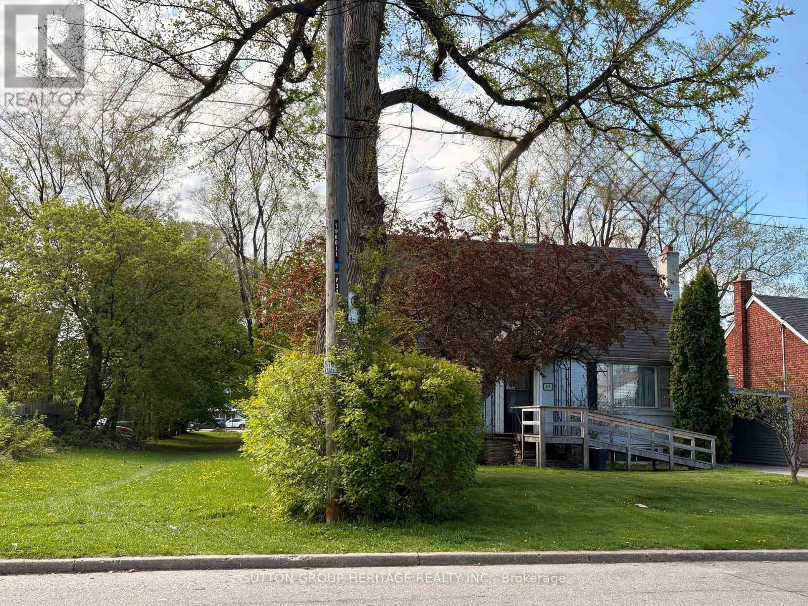 Property at 33 KIRKLAND BOULEVARD image 3