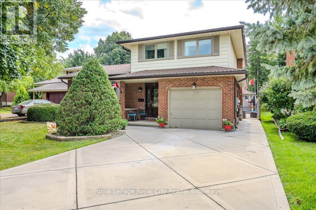 5 Cabot Court, Guelph, Ontario  N1G 3E4 - Photo 2 - X12141100
