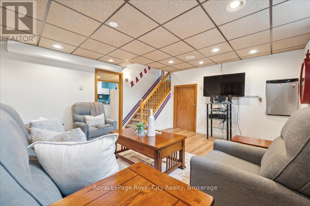 5 Cabot Court, Guelph, Ontario  N1G 3E4 - Photo 28 - X12141100