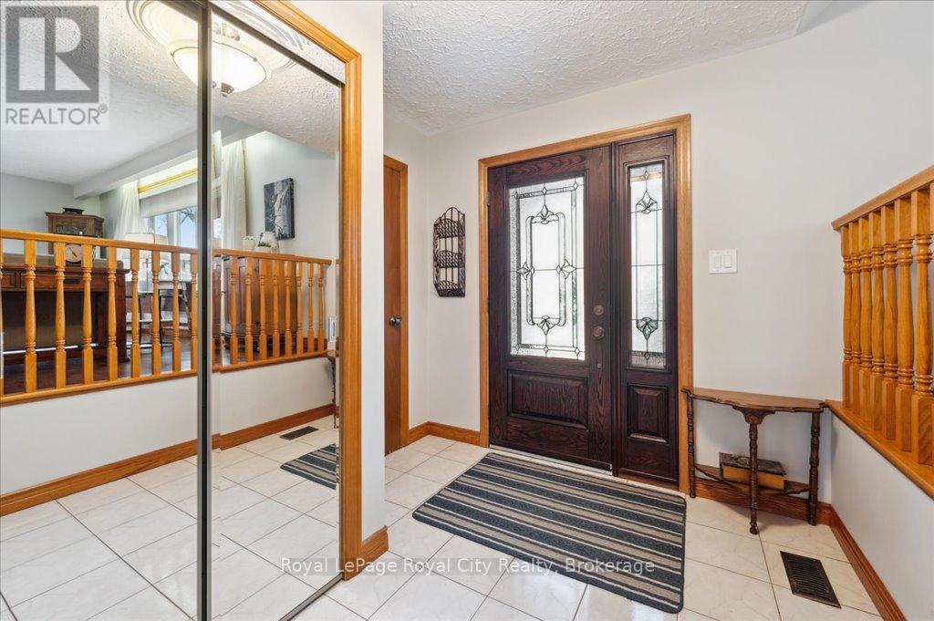 Property at 5 CABOT COURT image 5