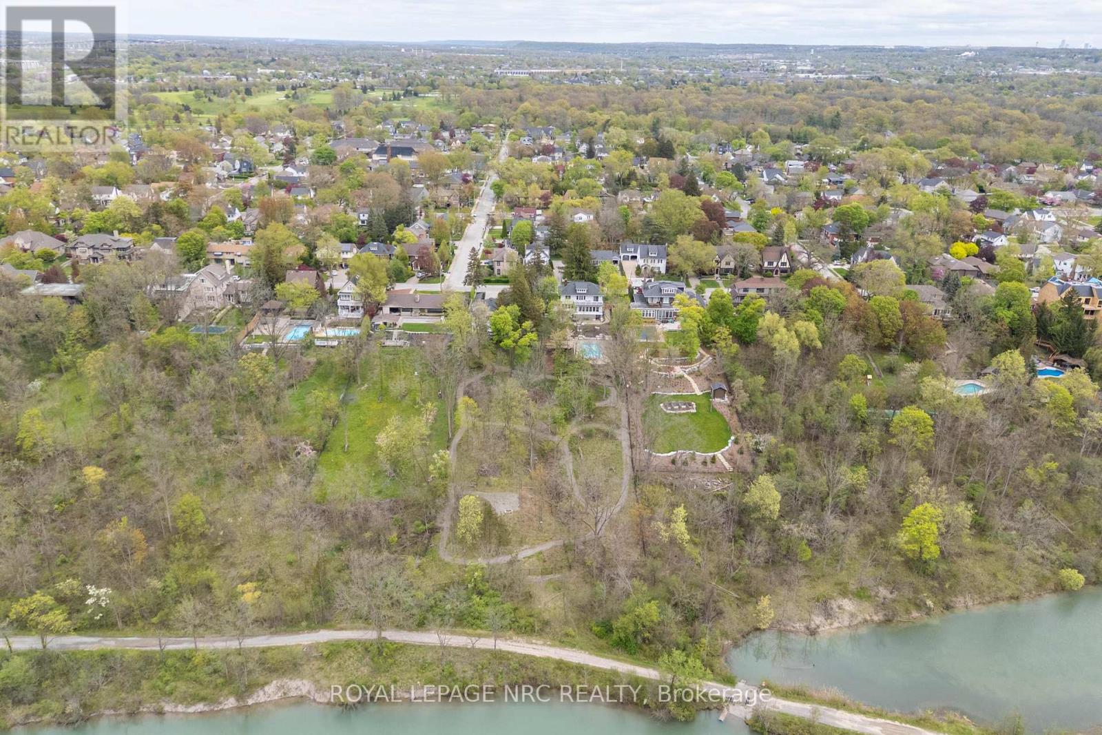 50 Hillcrest Avenue, St. Catharines, Ontario  L2R 4Y1 - Photo 45 - X12033753