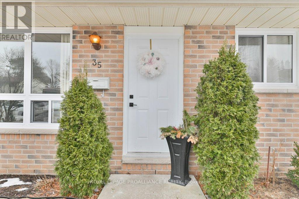 Property at 35 VAN ALSTINE DRIVE image 5