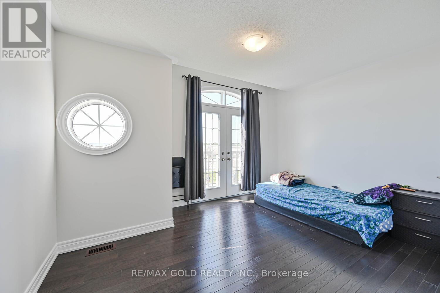 27 Enclave Trail, Brampton, Ontario  L6R 0B3 - Photo 33 - W12135252