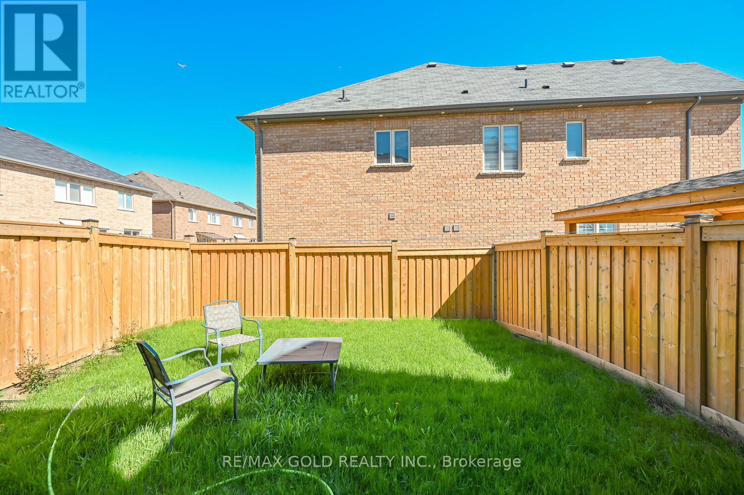 27 Enclave Trail, Brampton, Ontario  L6R 0B3 - Photo 42 - W12135252