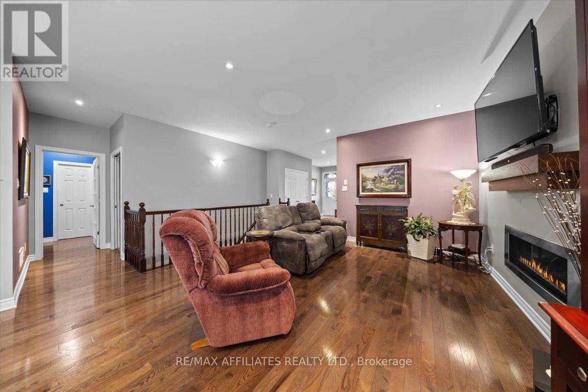 2277 Esprit Drive, Ottawa, Ontario  K4A 0A5 - Photo 9 - X12141031