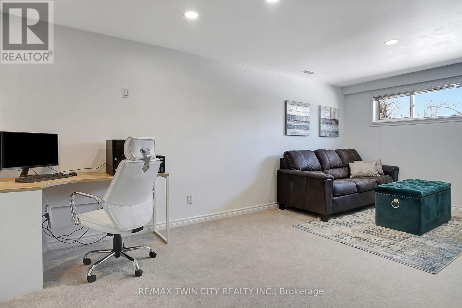 11 Glen Park Crescent, Kitchener, Ontario  N2N 1G1 - Photo 24 - X12069716