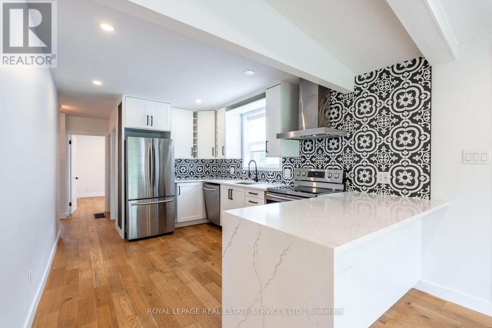 Property at 182 CLOVERDALE AVENUE image 2