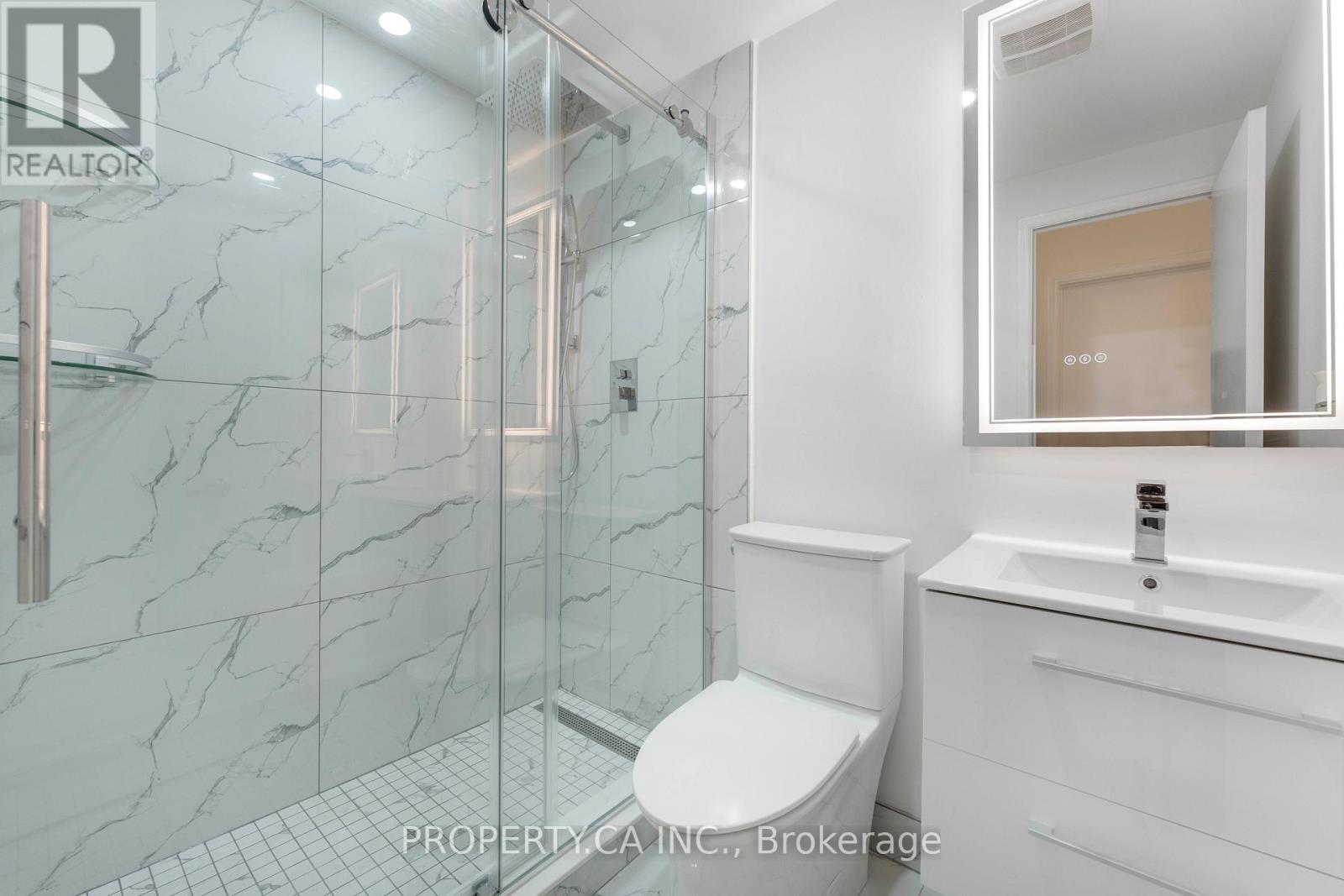 402 - 114 Vaughan Road, Toronto, Ontario  M6C 2M1 - Photo 8 - C12139809