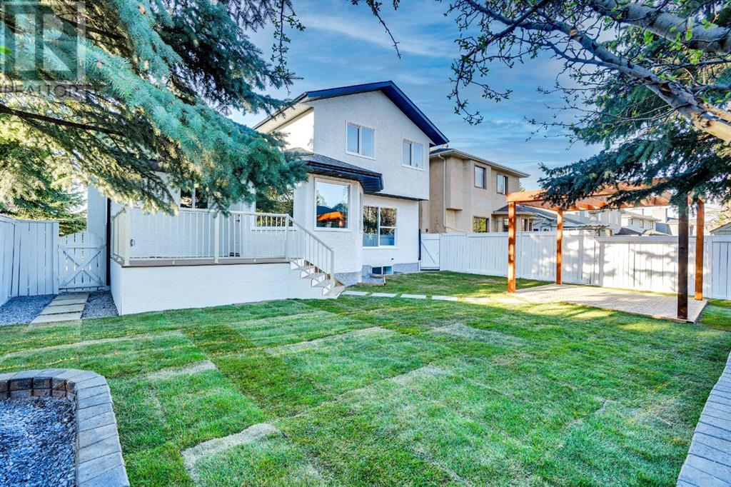Property at 203 Edgepark Way NW image 4