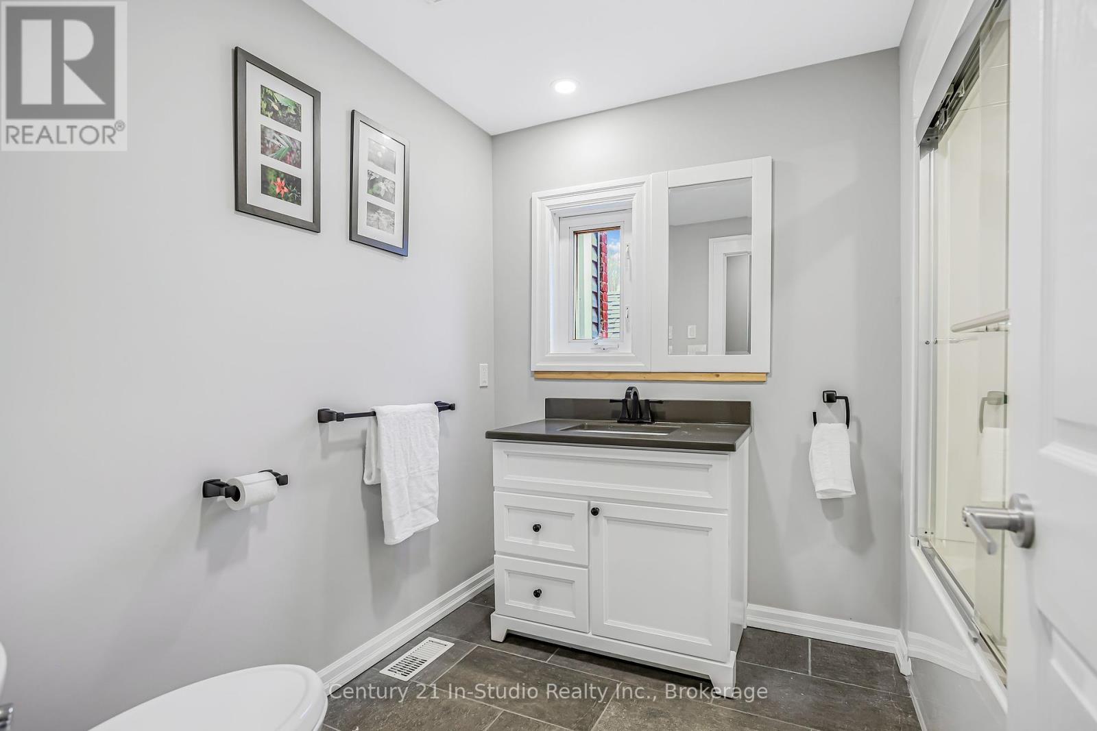 362 11th Street W, Owen Sound, Ontario  N4K 3S8 - Photo 27 - X12136437