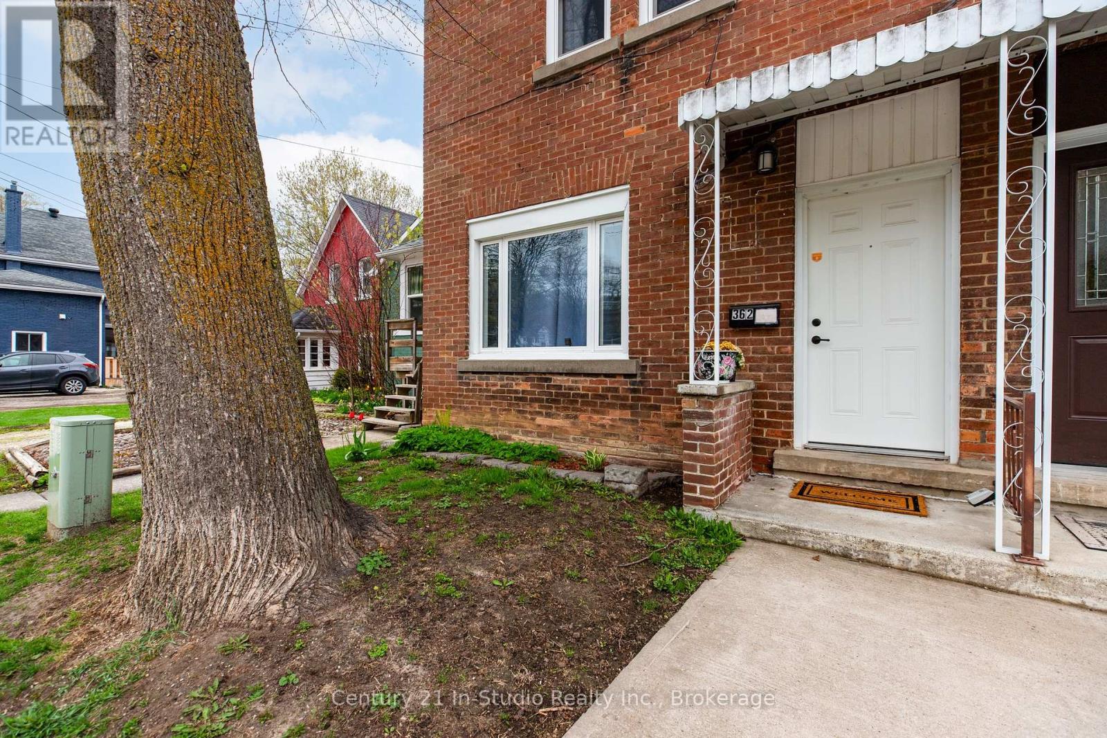 362 11th Street W, Owen Sound, Ontario  N4K 3S8 - Photo 3 - X12136437