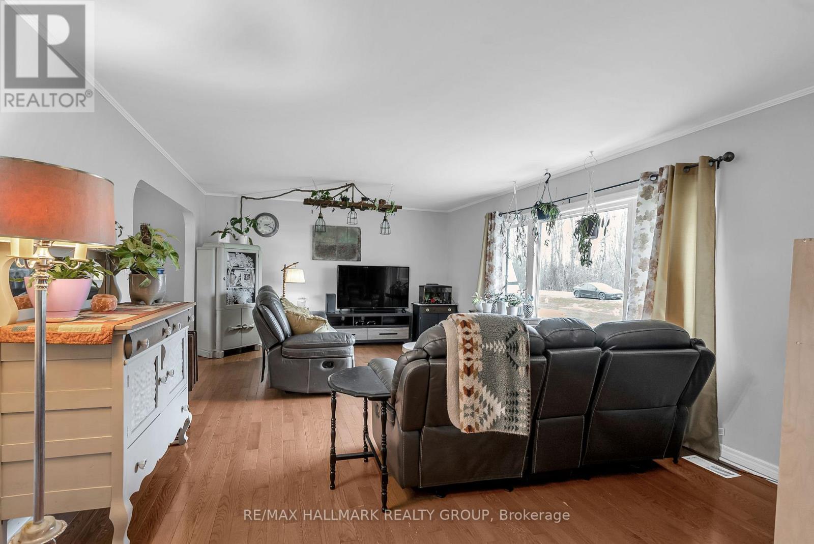5437 Brinston Road, South Dundas, Ontario  L3P 3J3 - Photo 6 - X12094039
