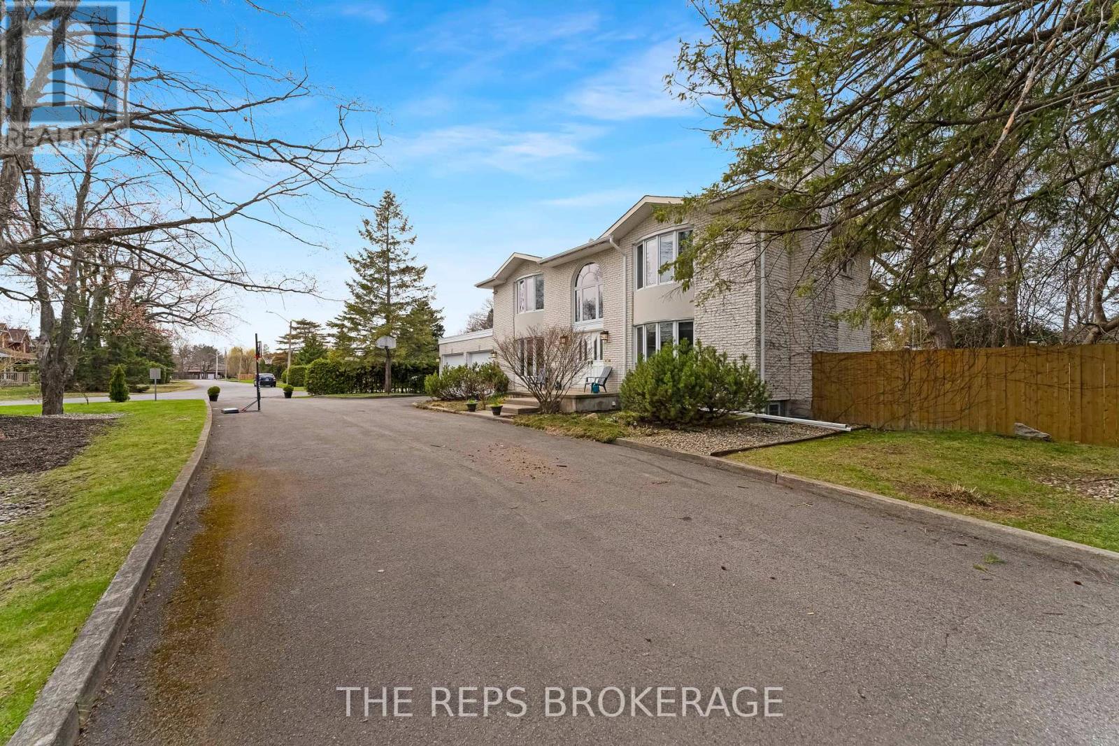 Property at 3062 UPPER OTTERSON PLACE image 3