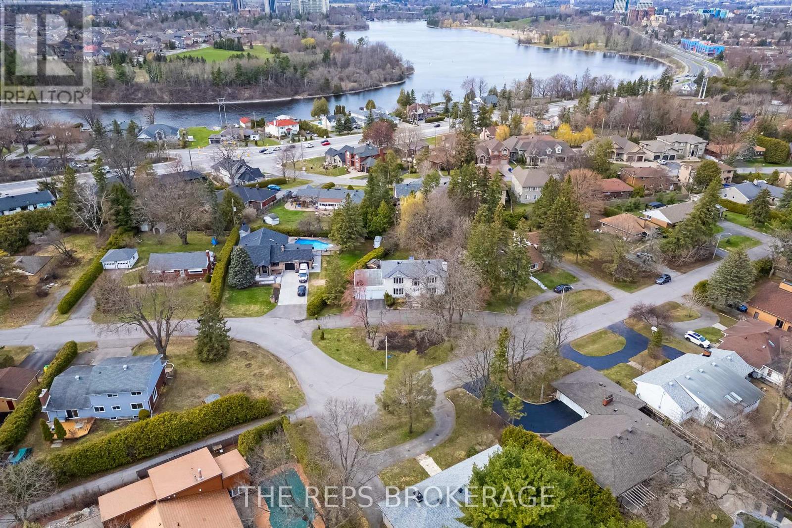 3062 Upper Otterson Place, Ottawa, Ontario  K1V 7B6 - Photo 5 - X12110720
