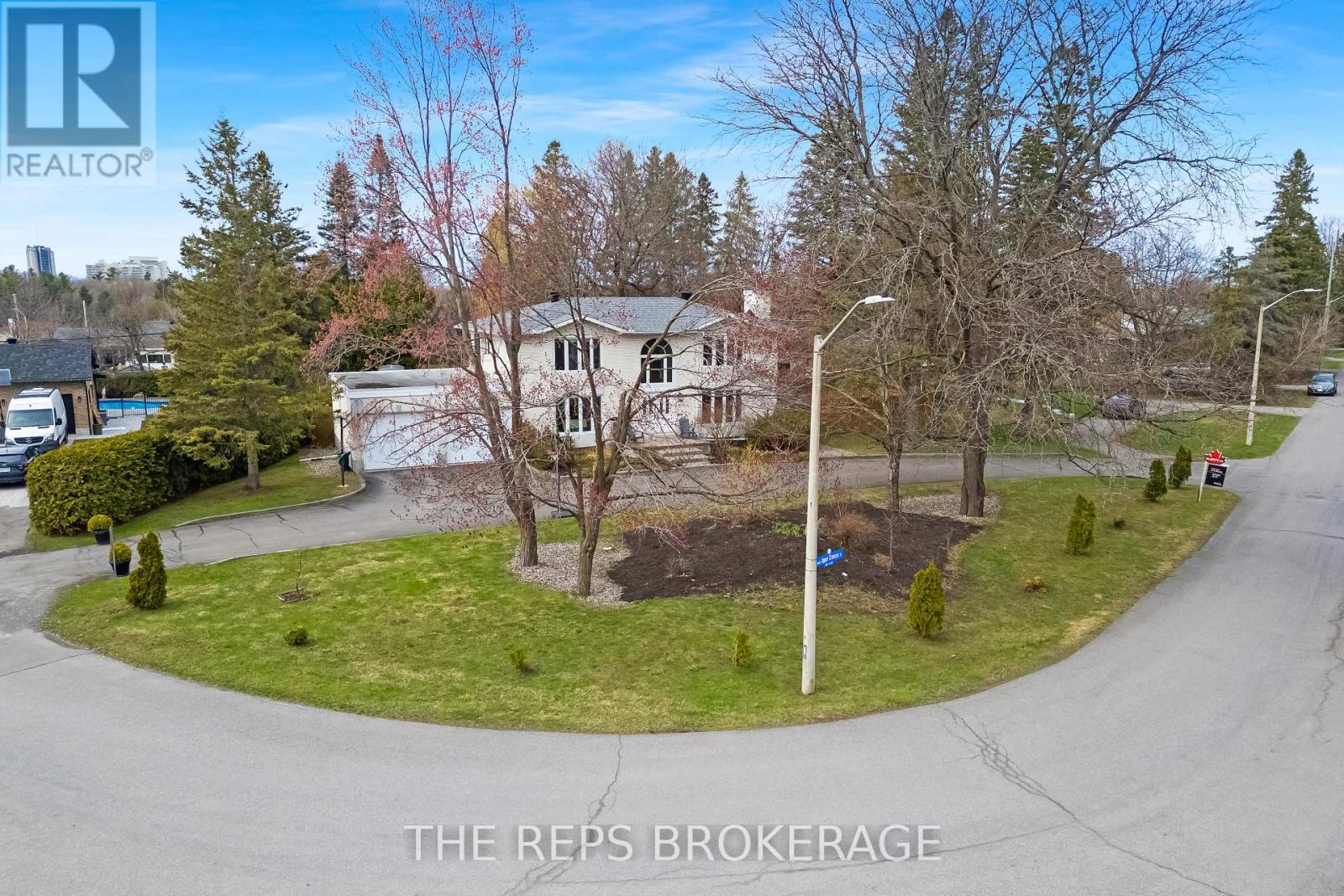 Property at 3062 UPPER OTTERSON PLACE image 4