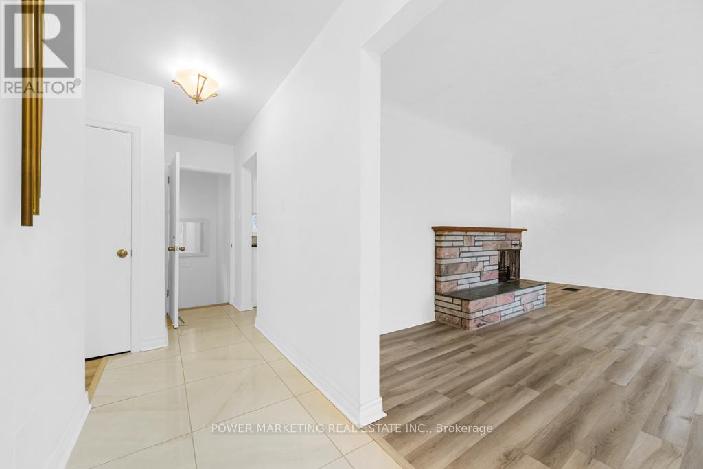 Property at 17 ROTHWELL DRIVE image 5