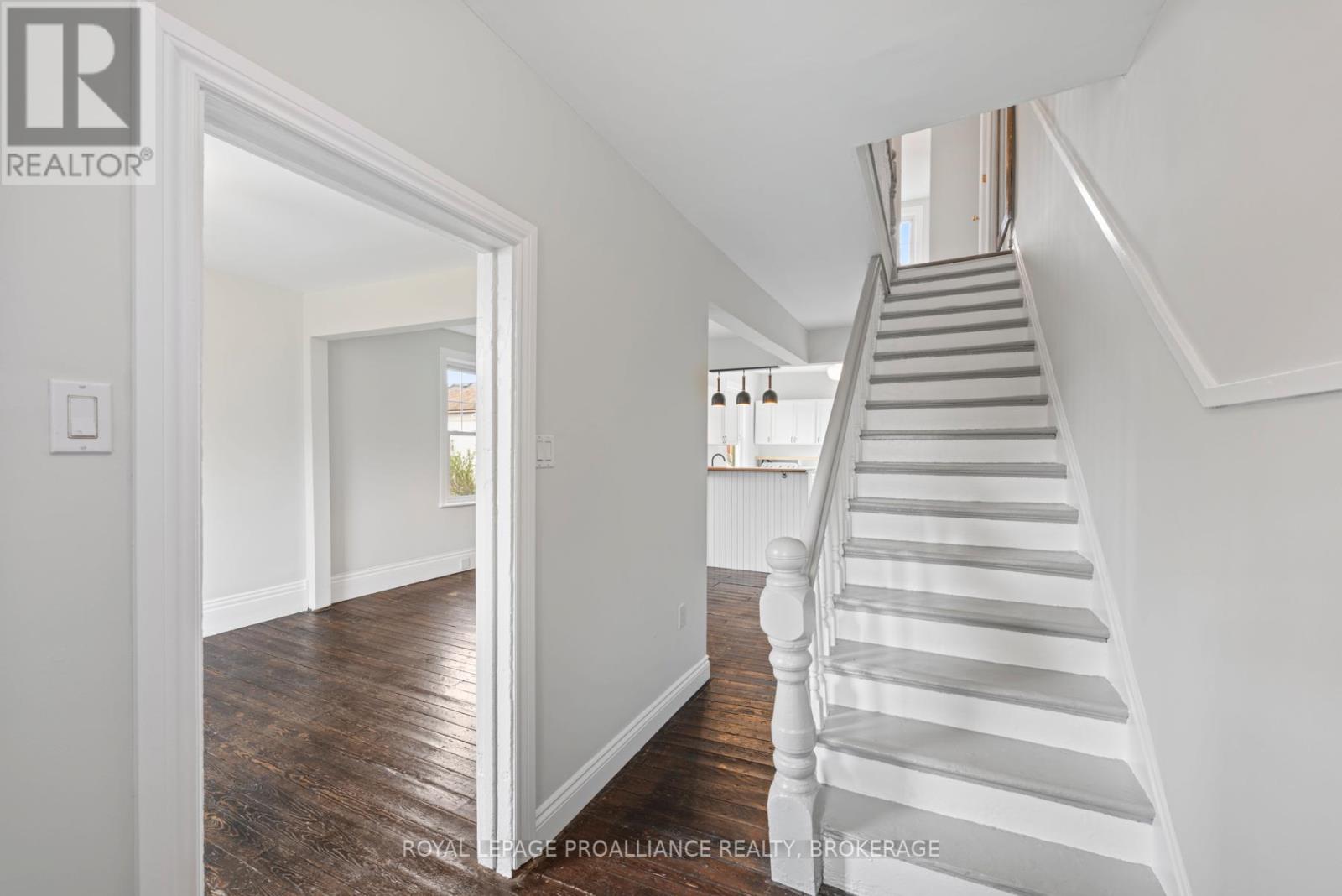 500 Barrie Street, Kingston (East Of Sir John A. Blvd), Ontario  K7K 3V5 - Photo 5 - X12141127