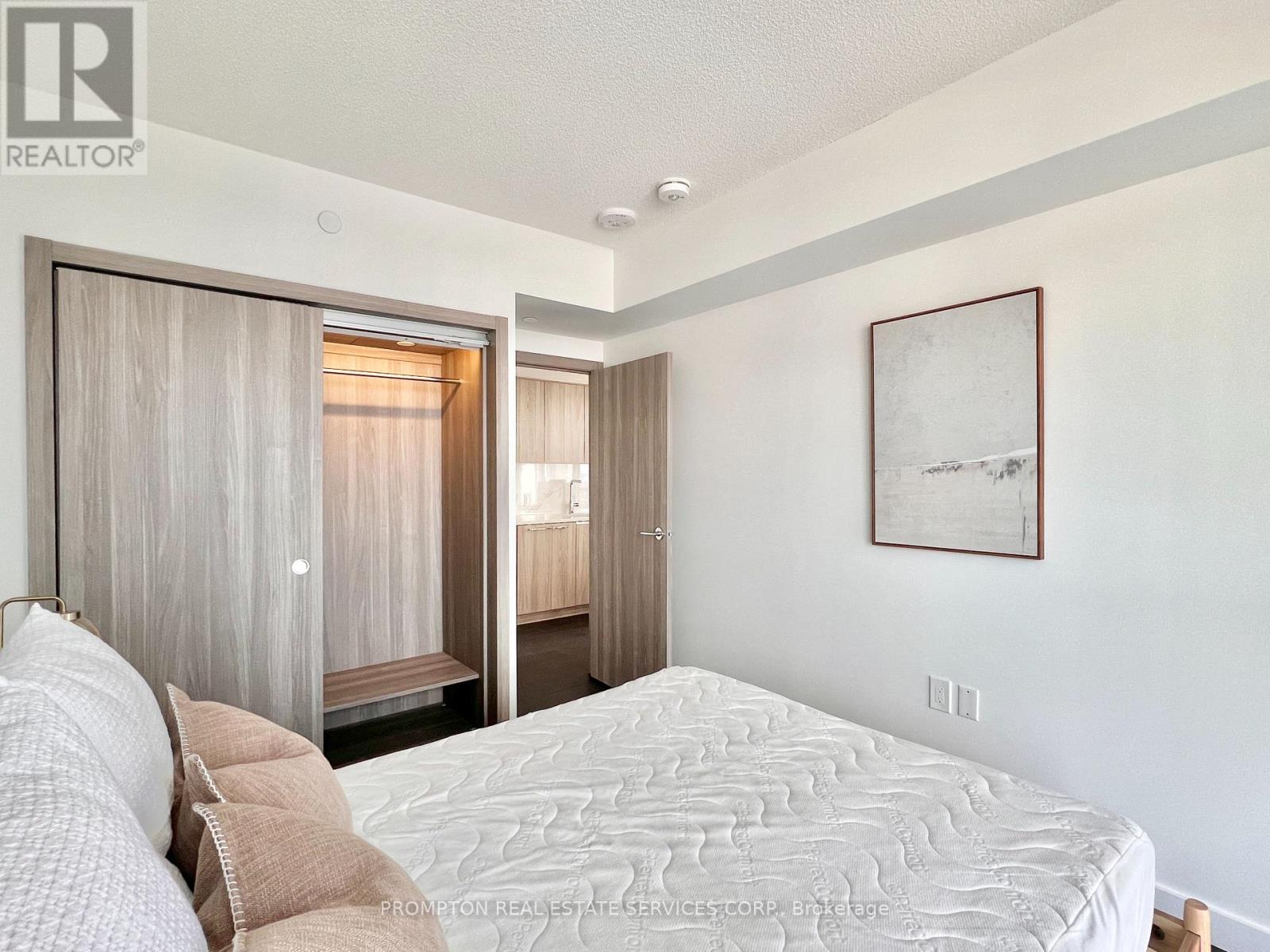 1811 - 38 Widmer Street, Toronto, Ontario  M5V 0P7 - Photo 19 - C12132107