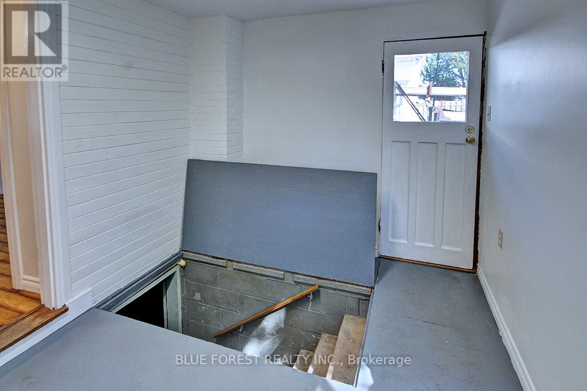 272 Sanders Street, London East, Ontario  N5Z 2T2 - Photo 16 - X12141133