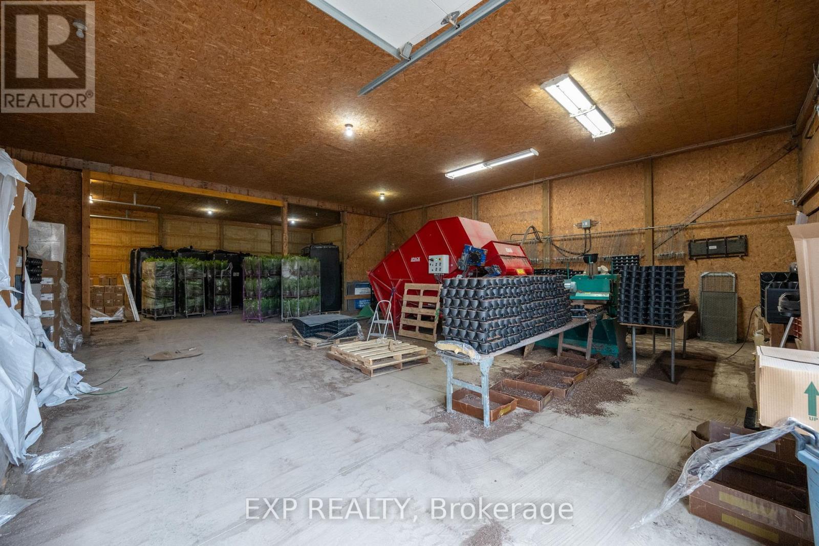 3862 Trafalgar Street, Thames Centre, Ontario  N6M 1H6 - Photo 15 - X12141185