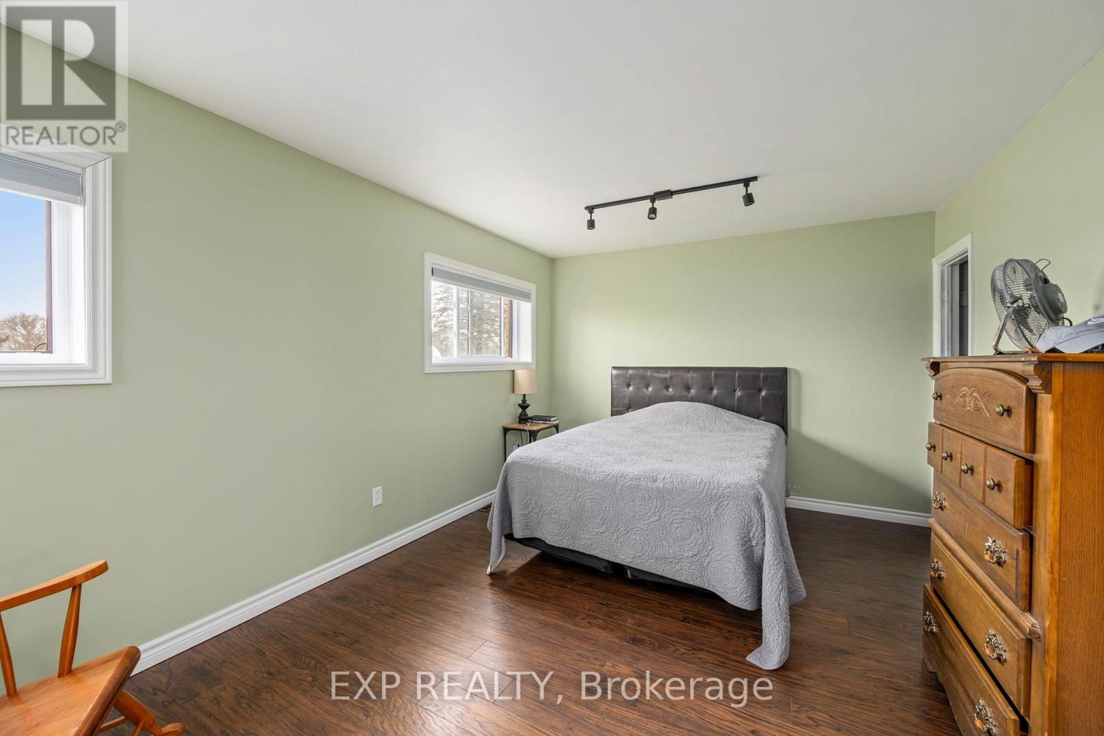 3862 Trafalgar Street, Thames Centre, Ontario  N6M 1H6 - Photo 33 - X12141185