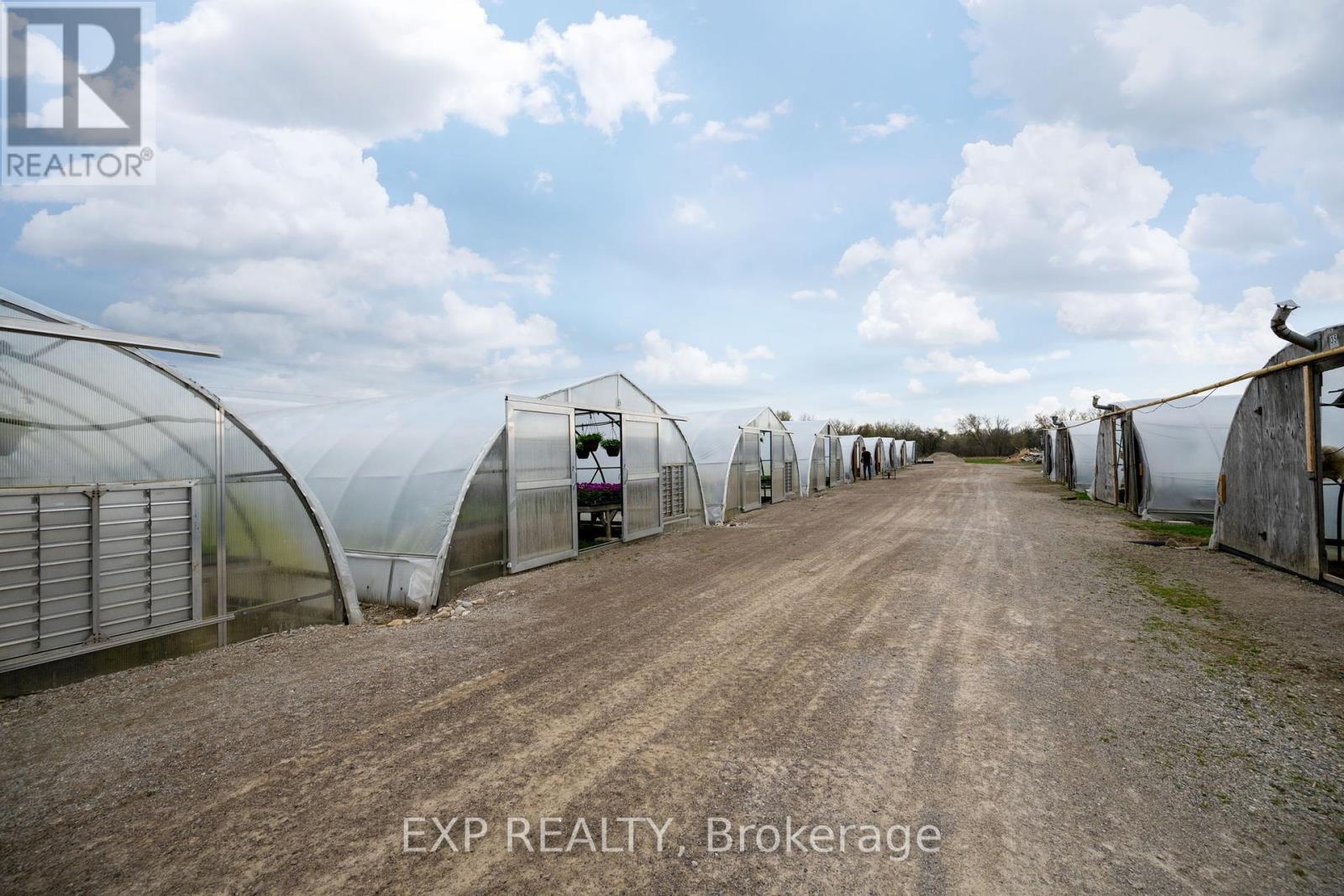3862 Trafalgar Street, Thames Centre, Ontario  N6M 1H6 - Photo 9 - X12141185