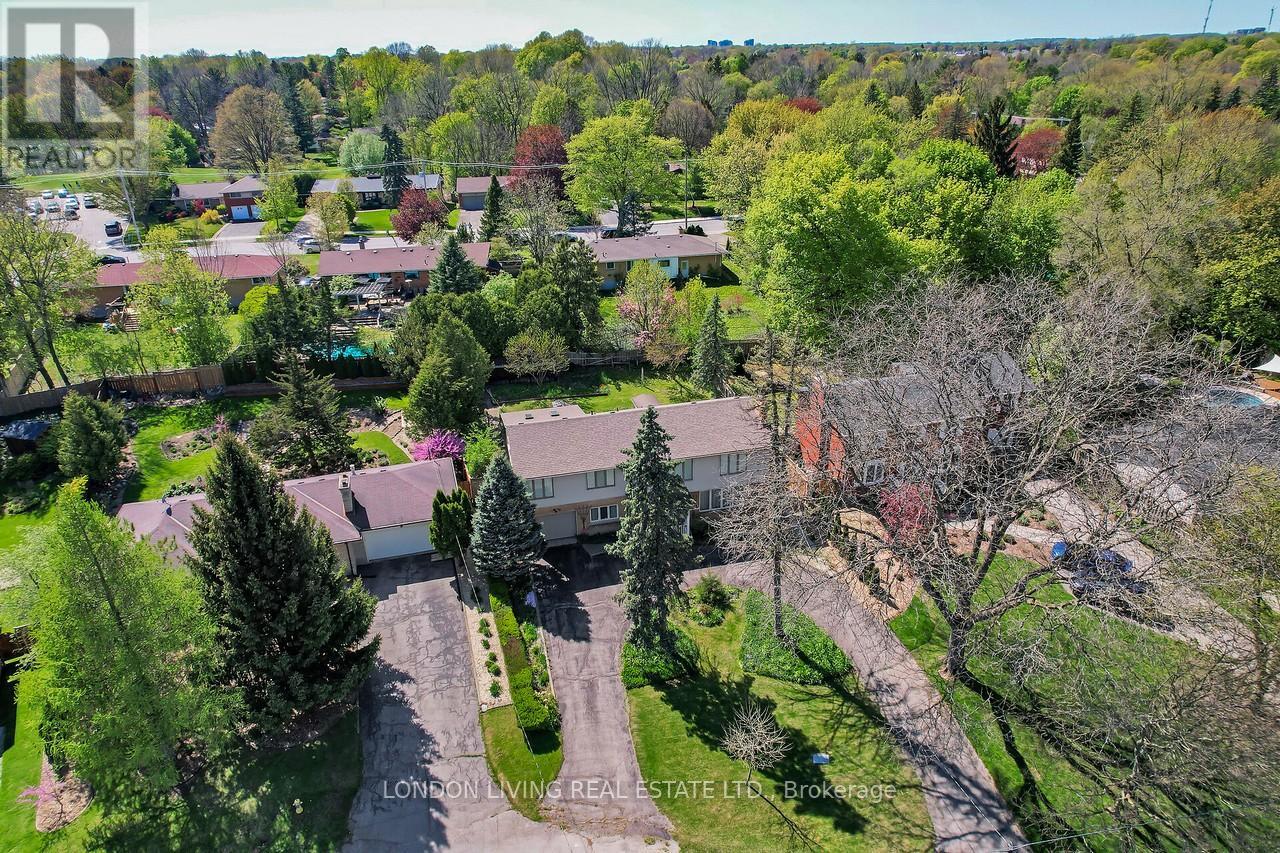 69 Rollingwood Circle, London North, Ontario  N6G 1R1 - Photo 2 - X12141215