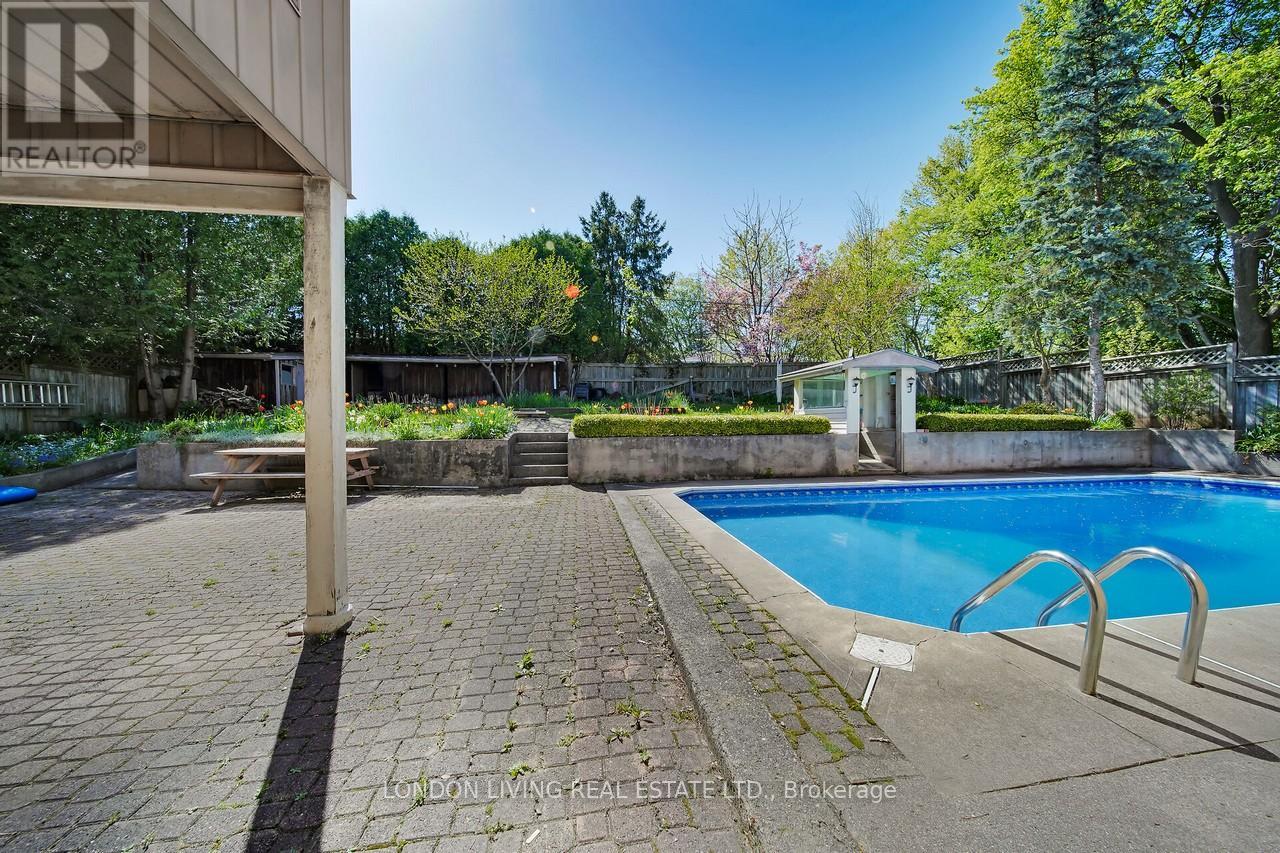 69 Rollingwood Circle, London North, Ontario  N6G 1R1 - Photo 34 - X12141215