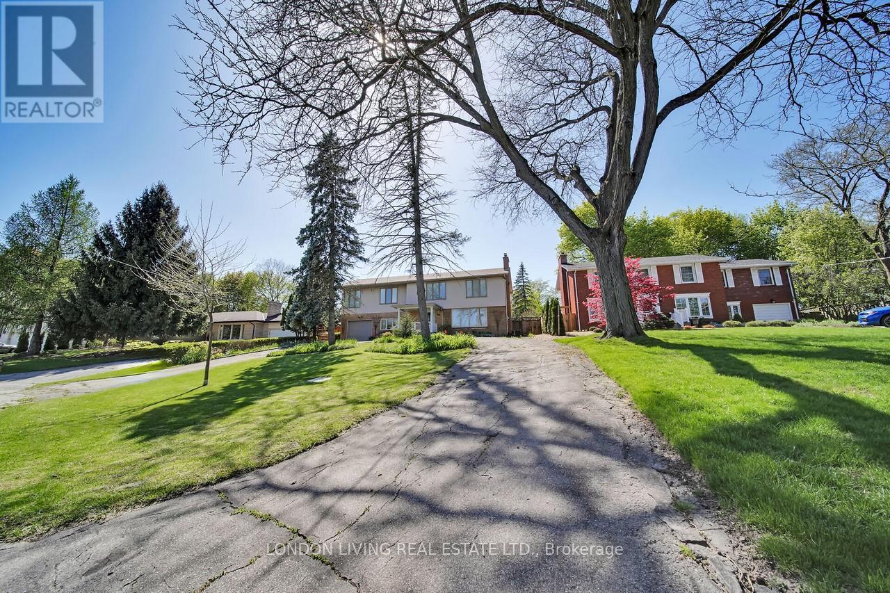 69 Rollingwood Circle, London North, Ontario  N6G 1R1 - Photo 5 - X12141215