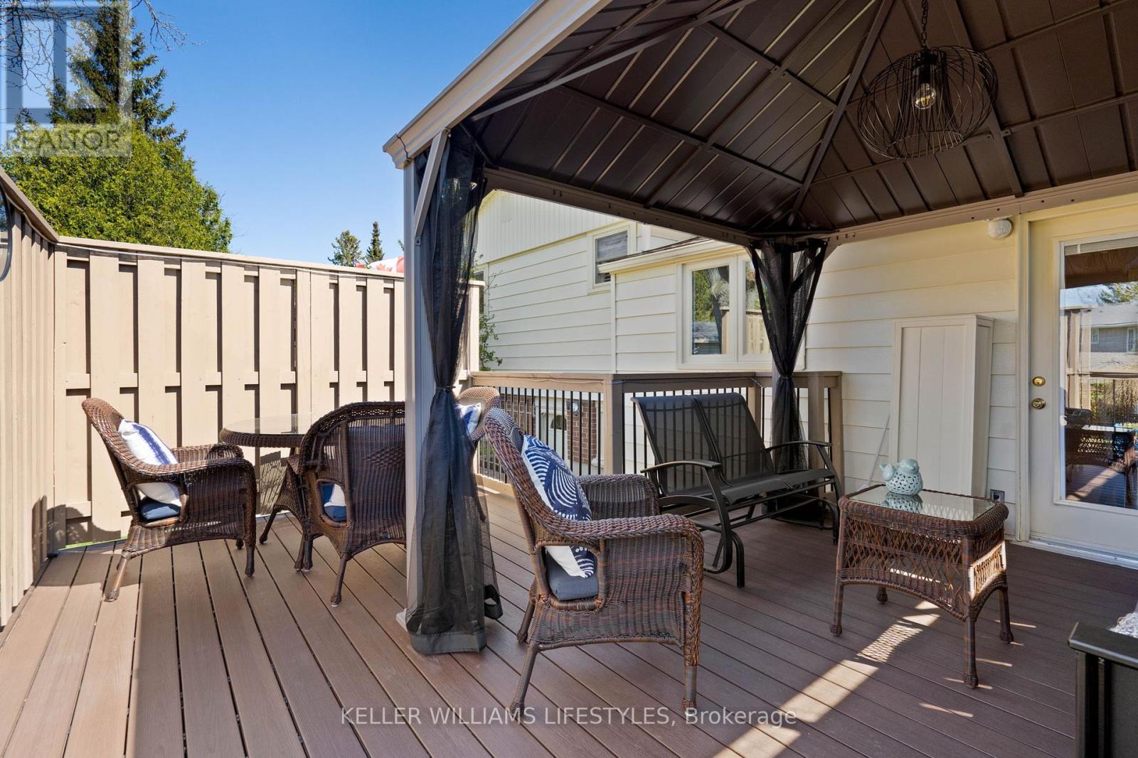 326 Millbank Drive, London South, Ontario  N6C 4W2 - Photo 40 - X12141306