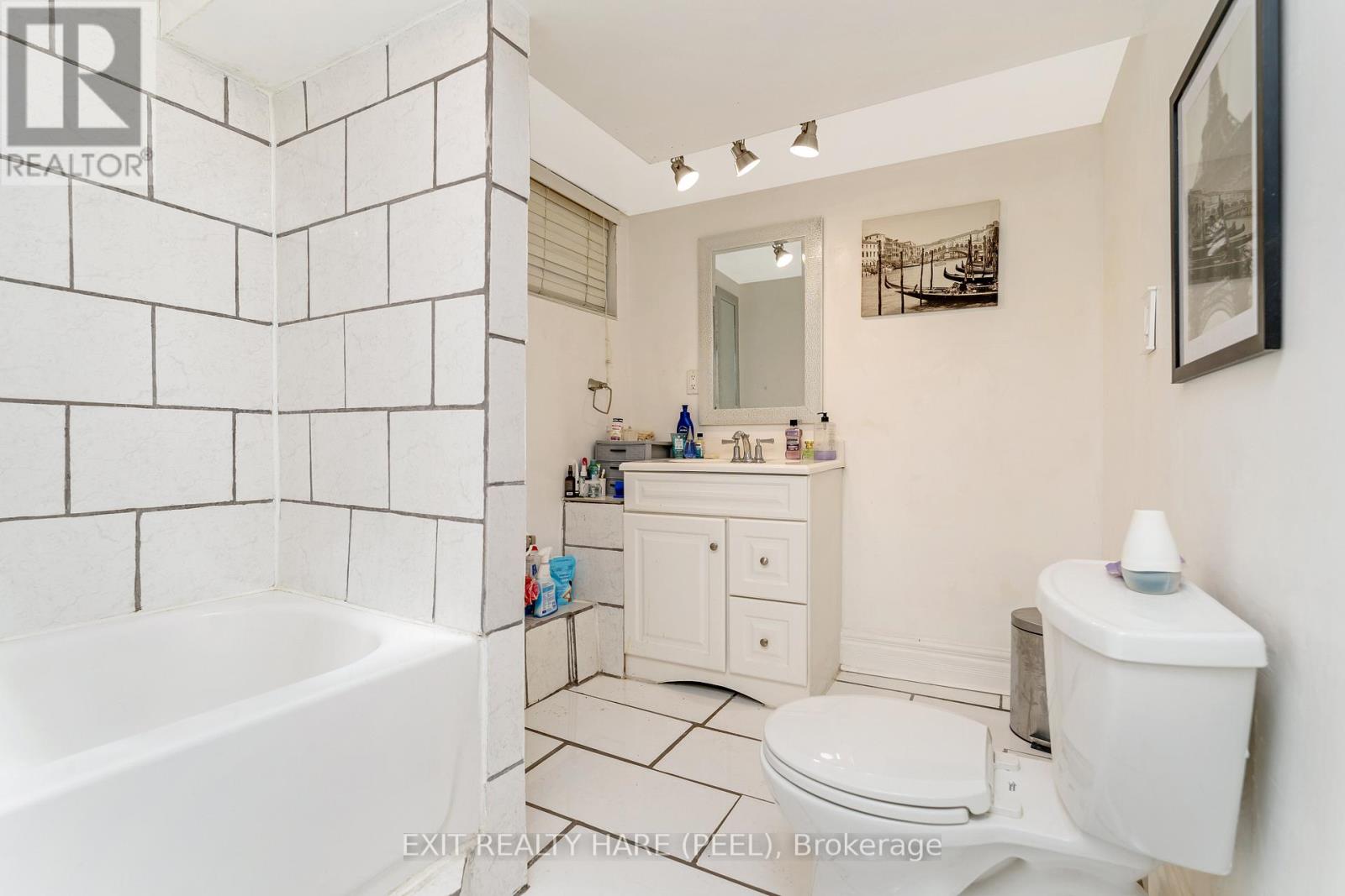 37 Mccaul Street, Brampton, Ontario  L6V 1J1 - Photo 26 - W12131996