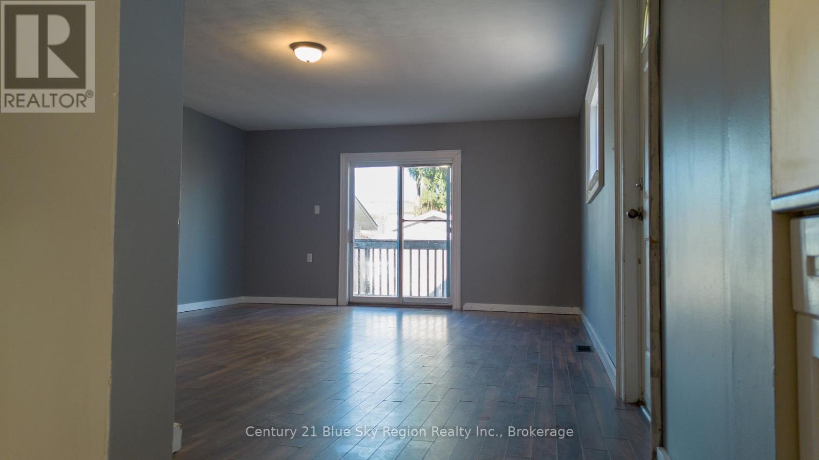 482 O'brien Street, North Bay (Central), Ontario  P1B 5W3 - Photo 10 - X12141232