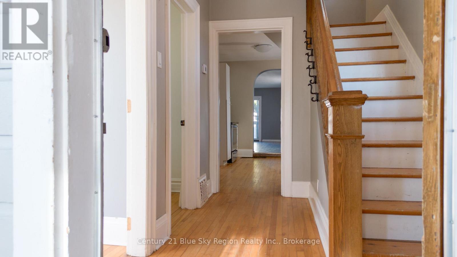 Property at 482 O'BRIEN STREET image 5