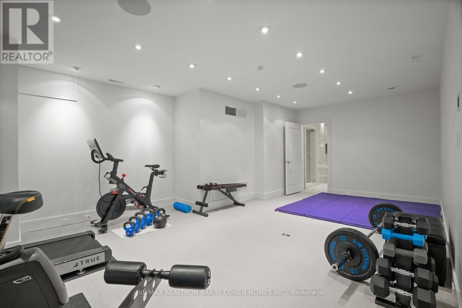 330 Vesta Drive, Toronto, Ontario  M5P 3A3 - Photo 30 - C12141042