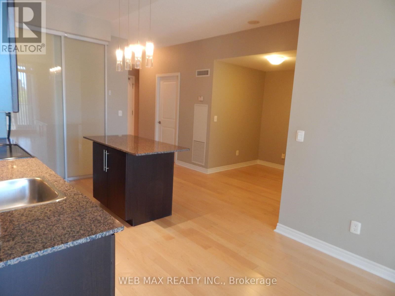 325 - 2885 Bayview Avenue, Toronto (Bayview Village), Ontario  M2K 0A3 - Photo 1 - C12141104
