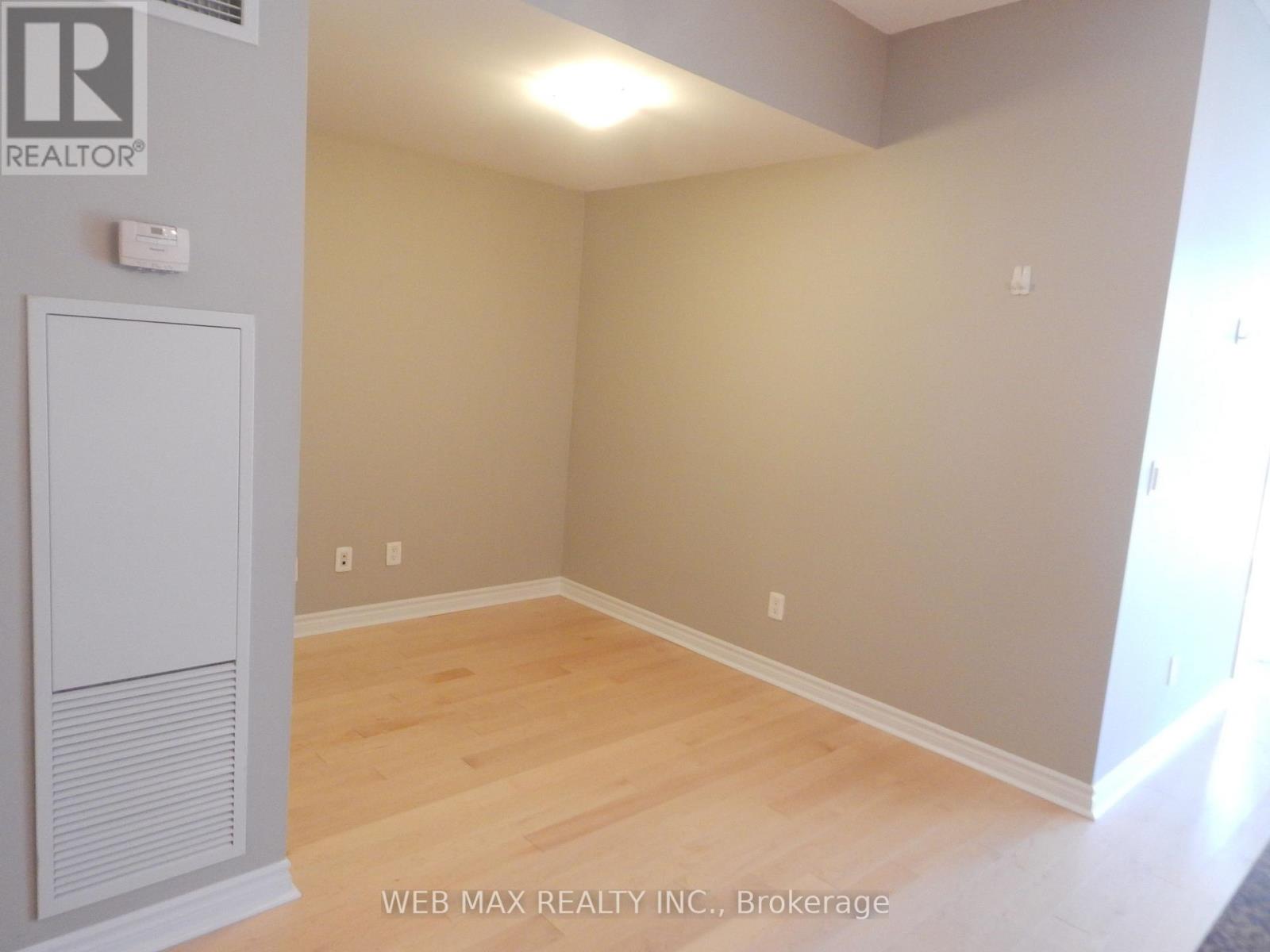 325 - 2885 Bayview Avenue, Toronto, Ontario  M2K 0A3 - Photo 2 - C12141104