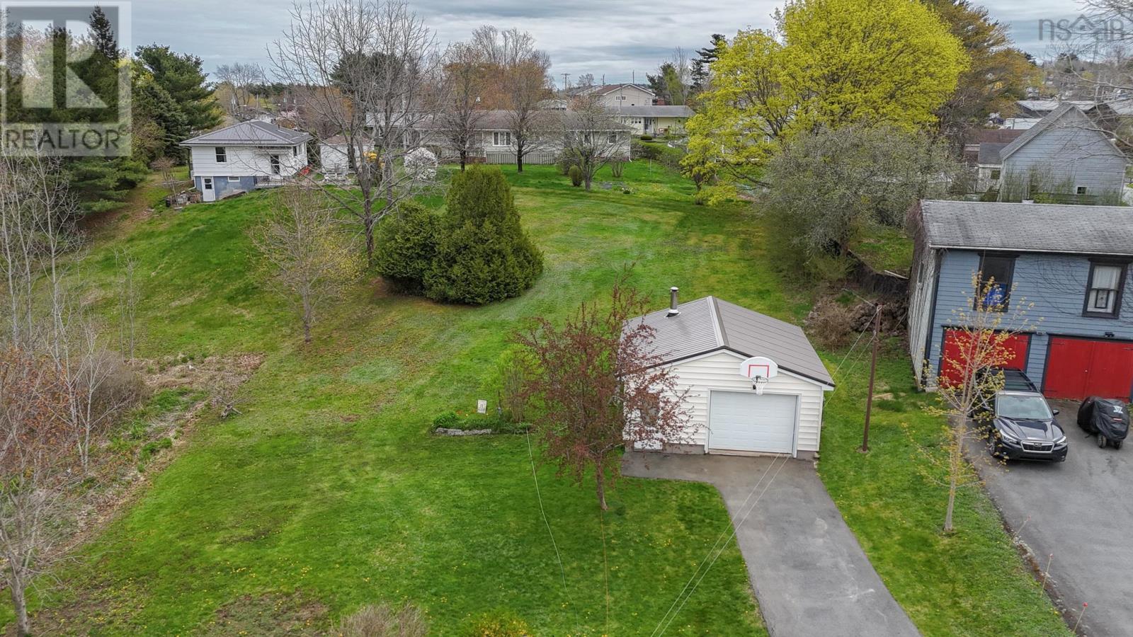 221 Empire Street, Bridgewater, Nova Scotia  B4V 2M4 - Photo 32 - 202510627
