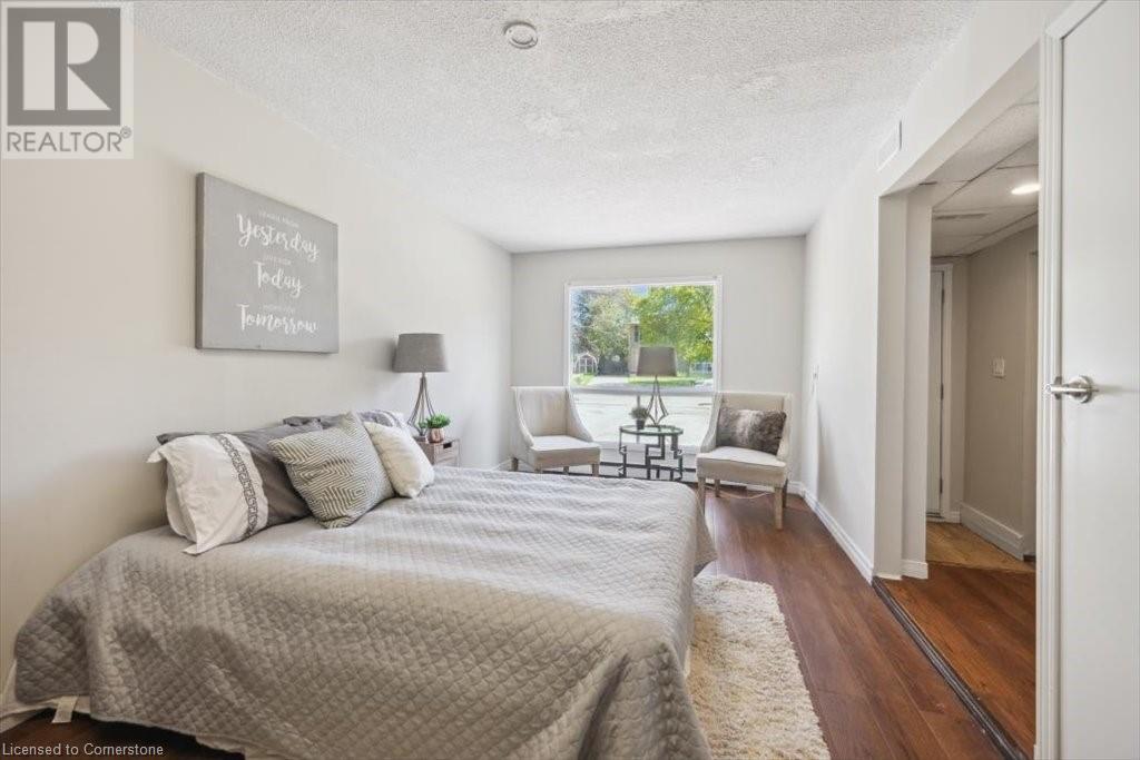 Property at 421 BAIRSTOW Crescent Unit# A image 5