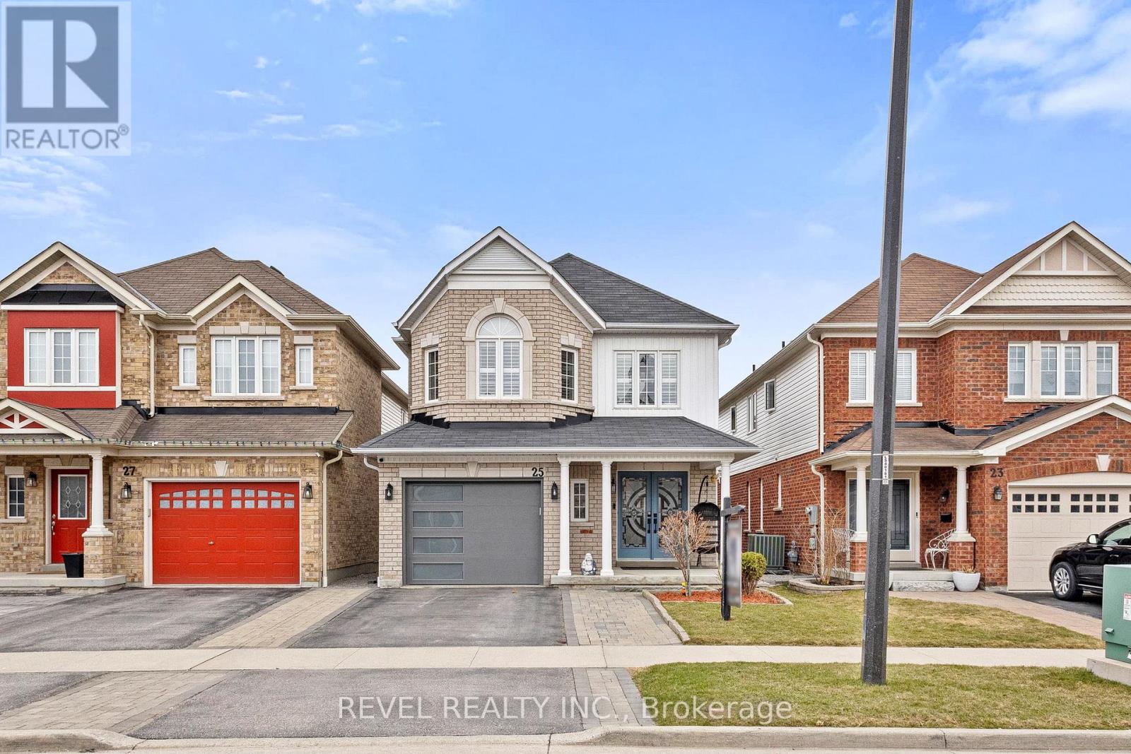 25 Mccourt Drive, Ajax, Ontario  L1Z 0P4 - Photo 2 - E12141052