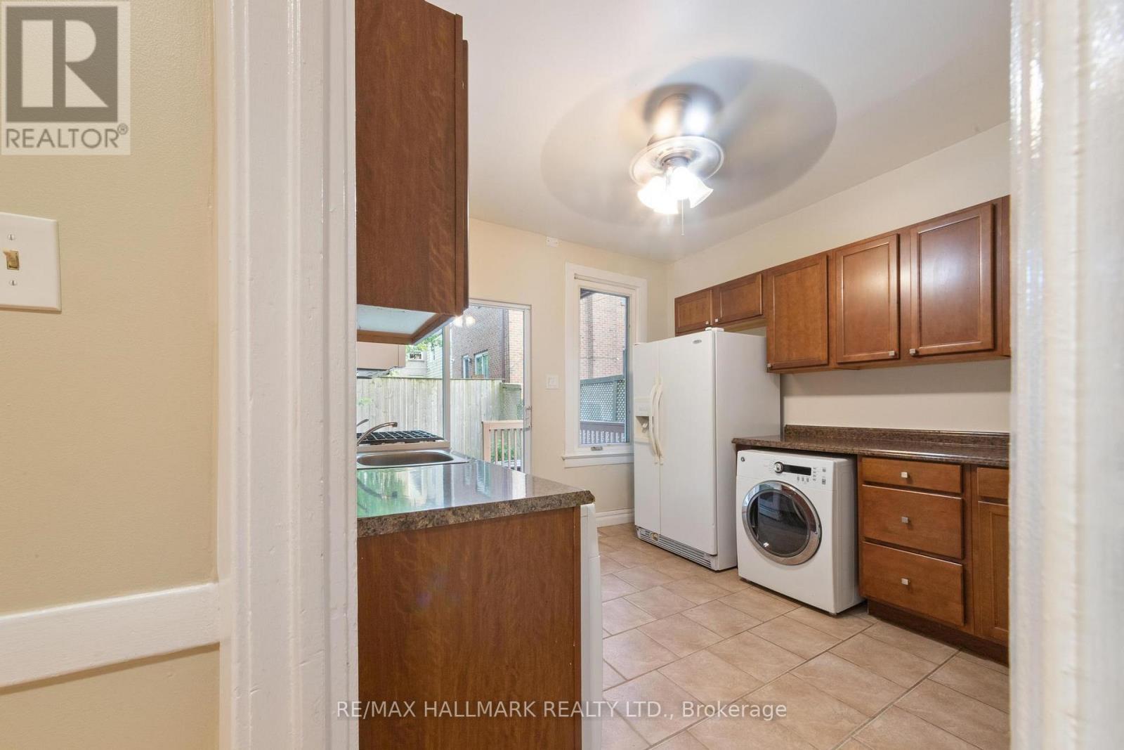 25 Norwood Terrace, Toronto, Ontario  M4E 2H2 - Photo 12 - E12141070