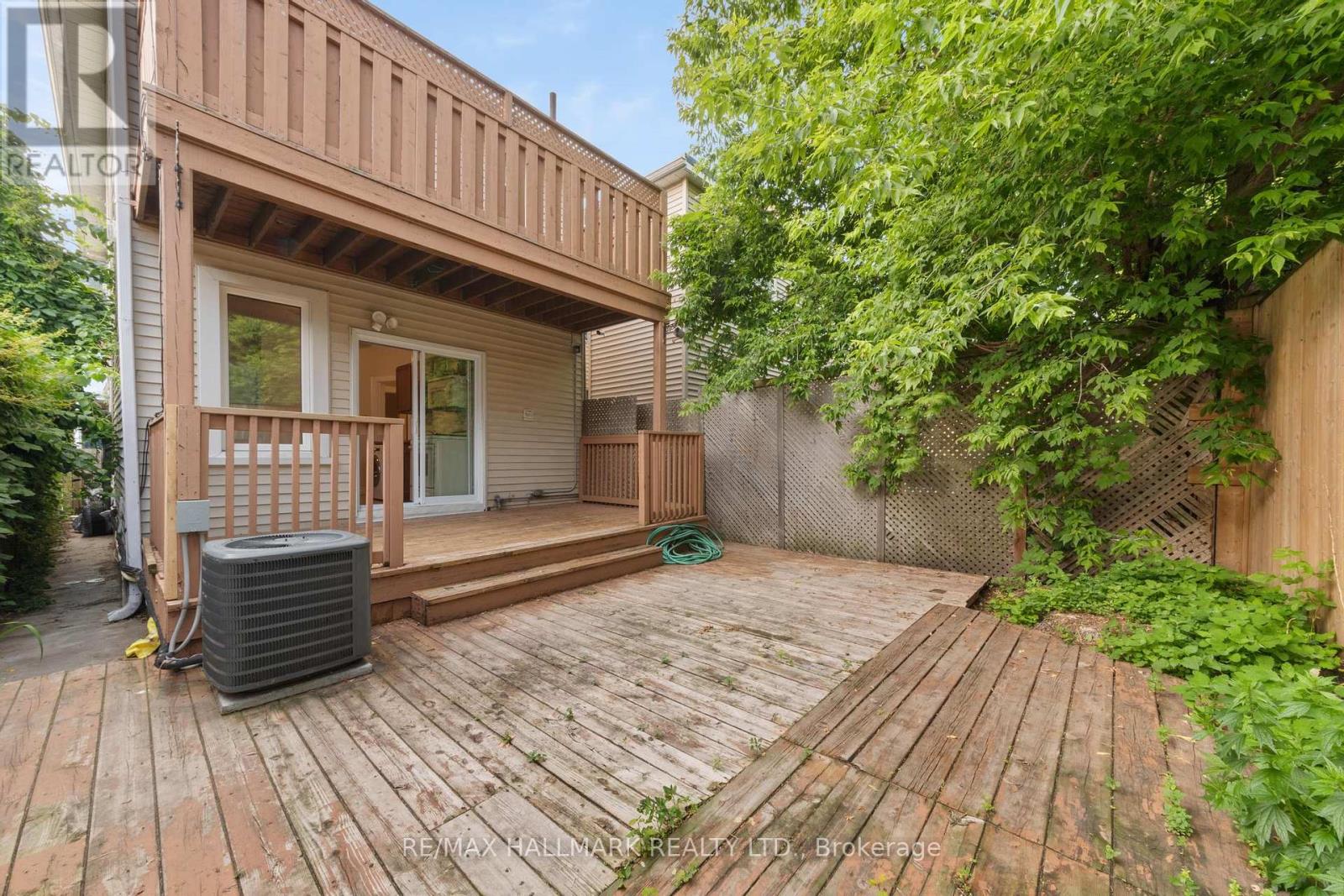 25 Norwood Terrace, Toronto, Ontario  M4E 2H2 - Photo 15 - E12141070