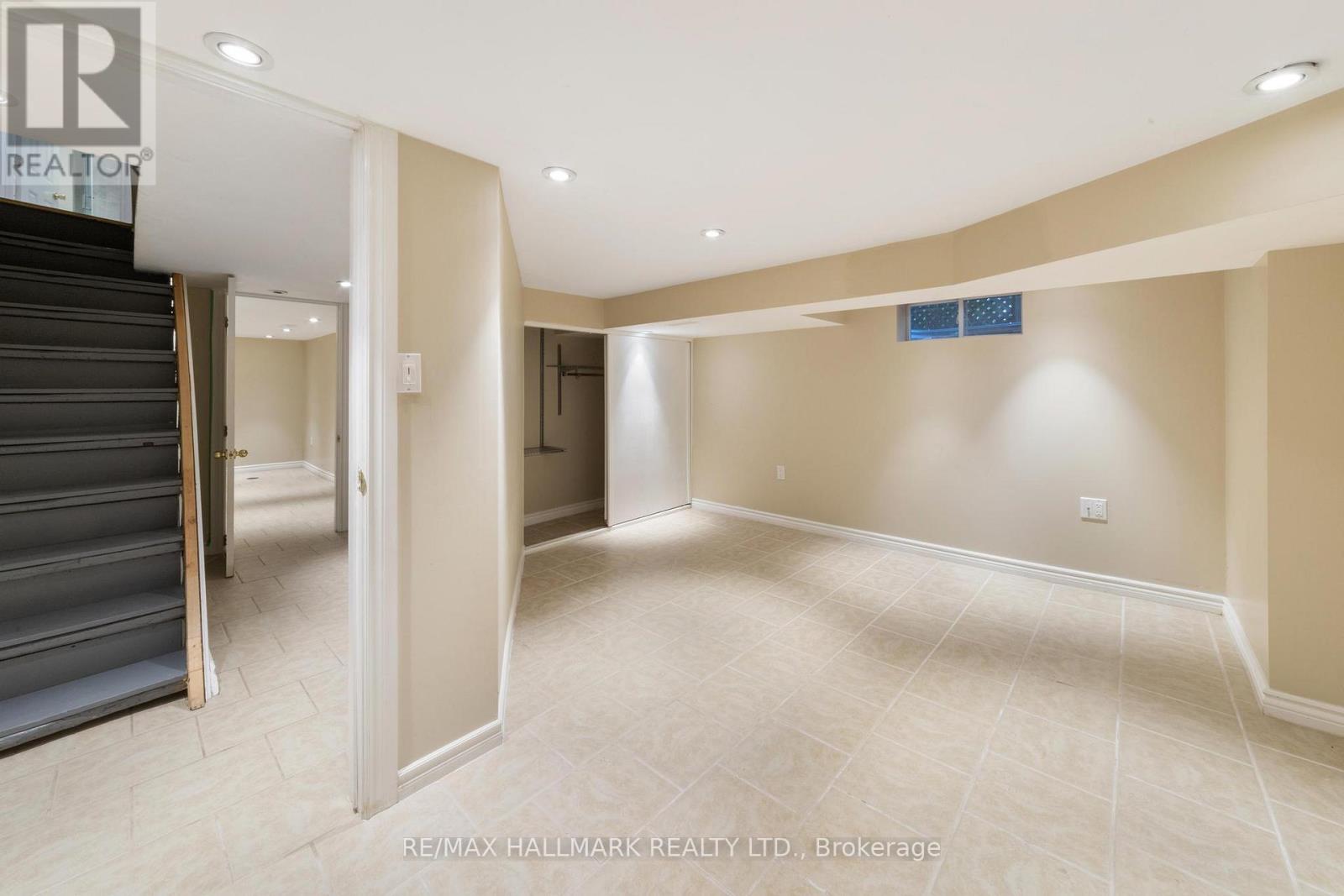 25 Norwood Terrace, Toronto, Ontario  M4E 2H2 - Photo 16 - E12141070