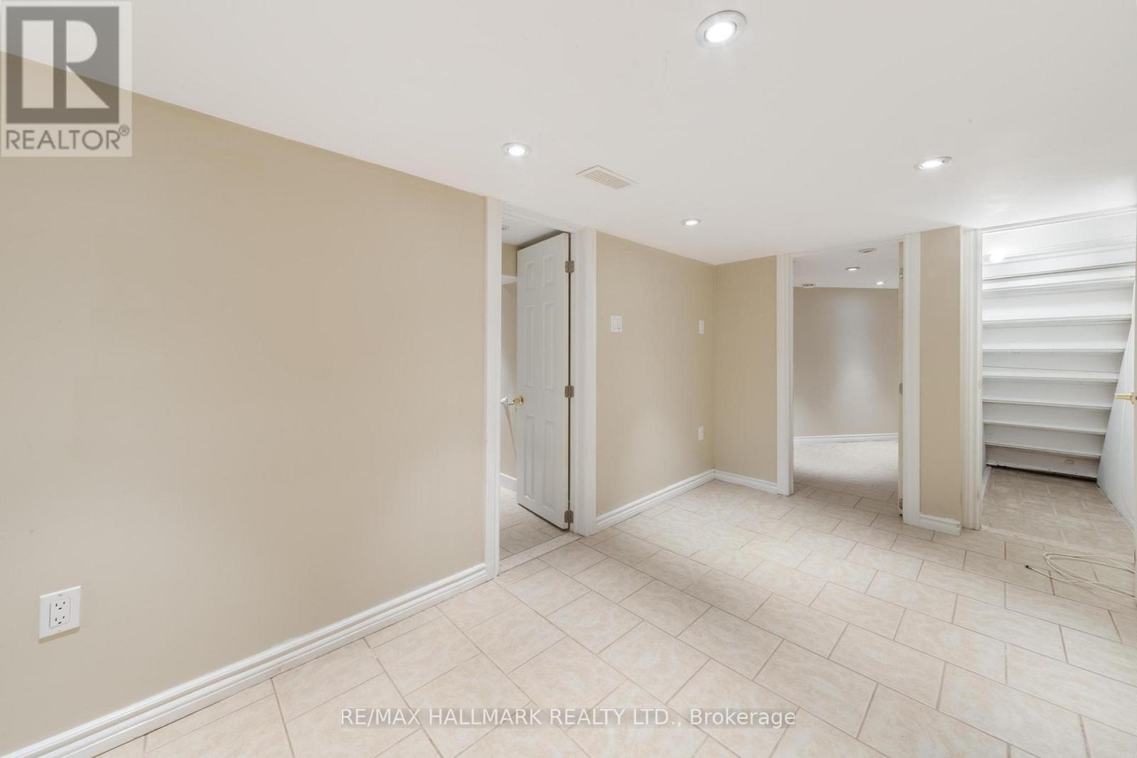 25 Norwood Terrace, Toronto, Ontario  M4E 2H2 - Photo 21 - E12141070
