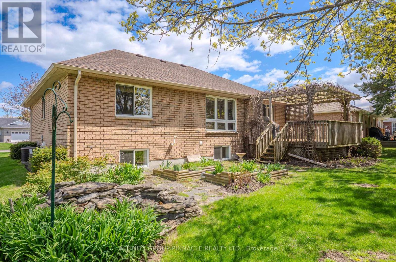 7 Whitney Court N, Kawartha Lakes, Ontario K9V 6C4 - Photo 5 - X12141168