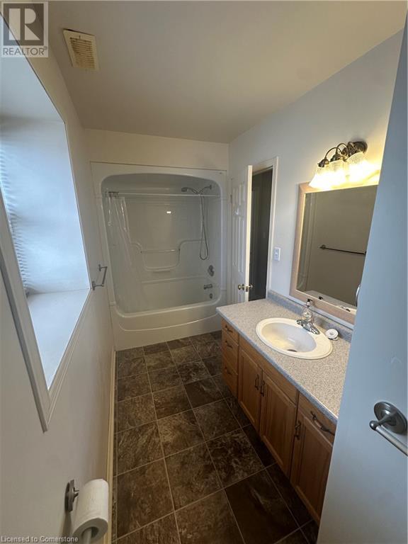 1010 Bay St Unit# 2, Port Rowan, Ontario  N0E 1M0 - Photo 7 - 40726316