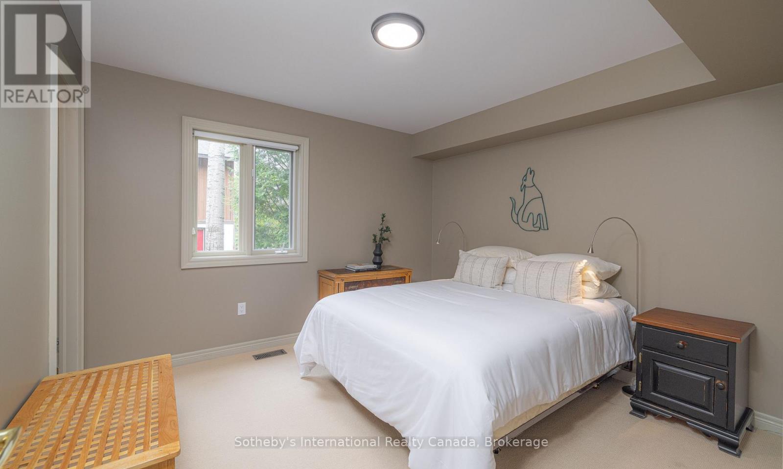 180 Timmons Street, Blue Mountains, Ontario  L9Y 0L2 - Photo 10 - X12141258