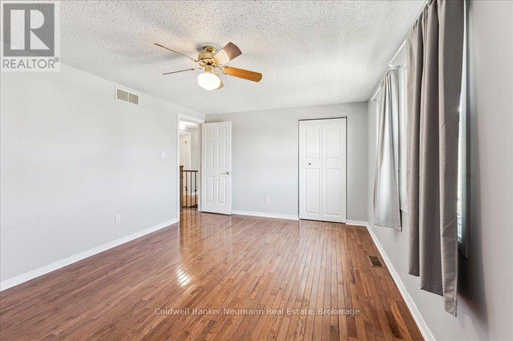 203 Elmira Road S, Guelph (Willow West/sugarbush/west Acres), Ontario  N1K 1R2 - Photo 20 - X12141313
