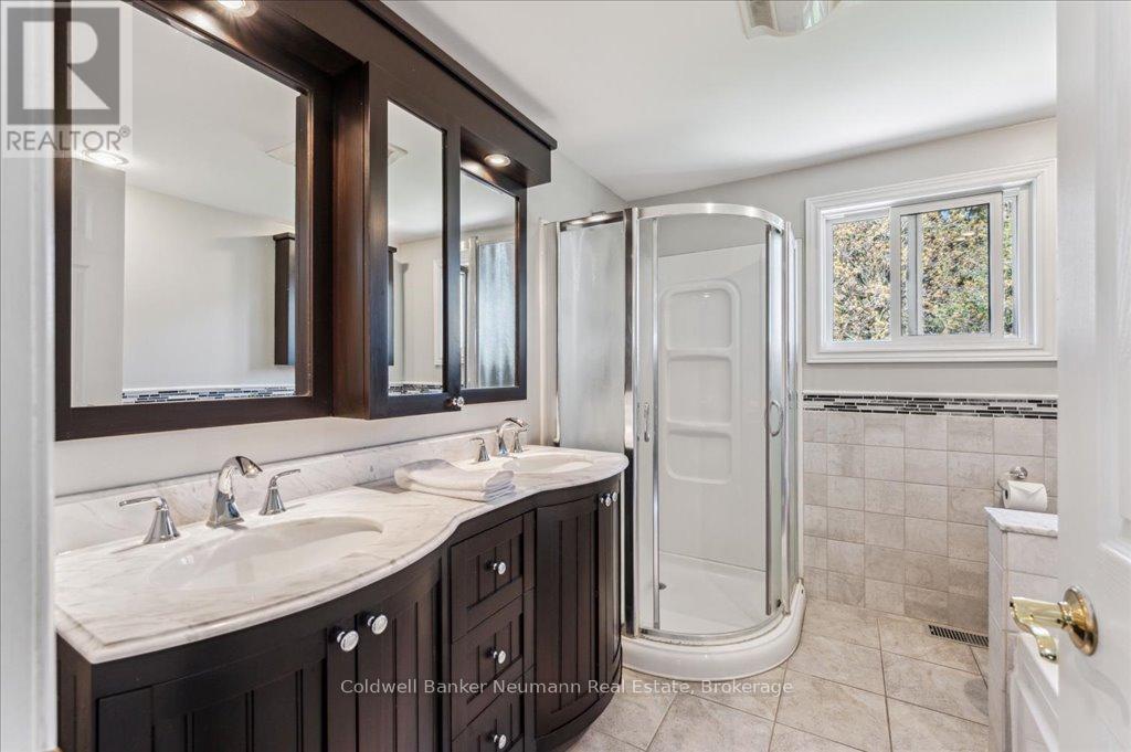 203 Elmira Road S, Guelph (Willow West/sugarbush/west Acres), Ontario  N1K 1R2 - Photo 28 - X12141313