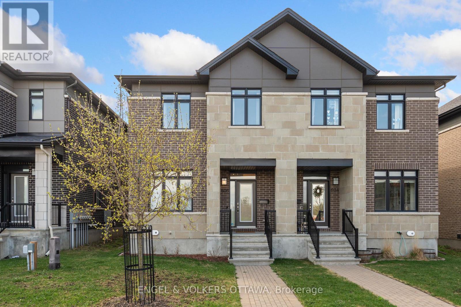 606 Mikinak Road, Ottawa, Ontario  K1K 3X7 - Photo 1 - X12141134